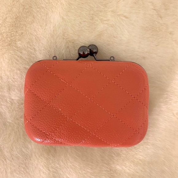 Vintage Crossbody Clutch - Picture 3 of 4